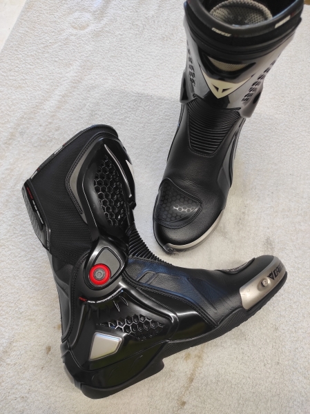 PSY-LAVAGGIO-ABBIGLIAMENTO-MOTO-PADOVA00009